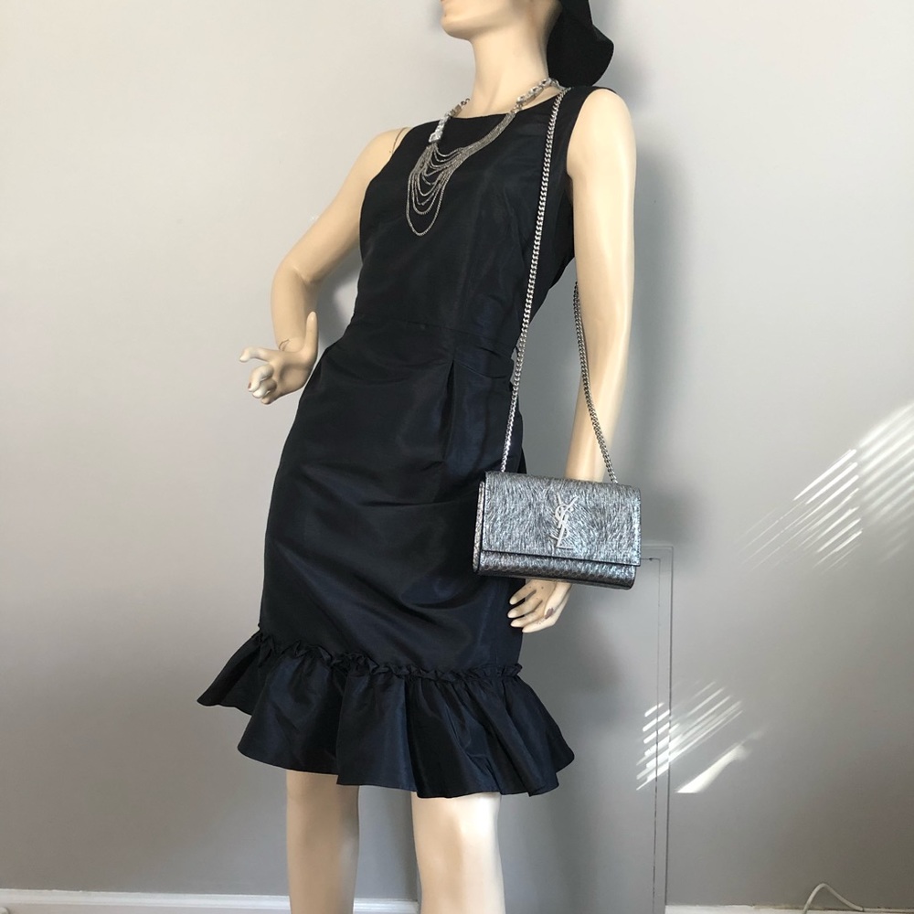 Oscar De La Renta by Vista Alegre Black Ruffle Hem Midi Dress